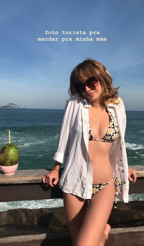 Submar1na model porn image