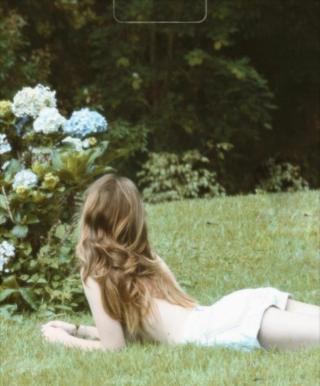 Submar1na nude actress pics