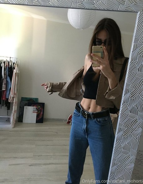 Stefani Mohort art actress galleries