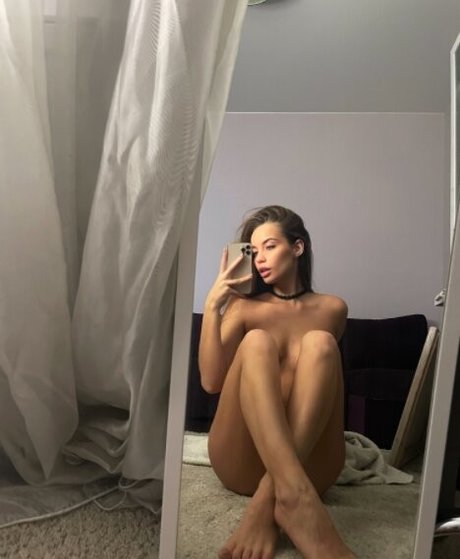 Roxmie exclusive star archive