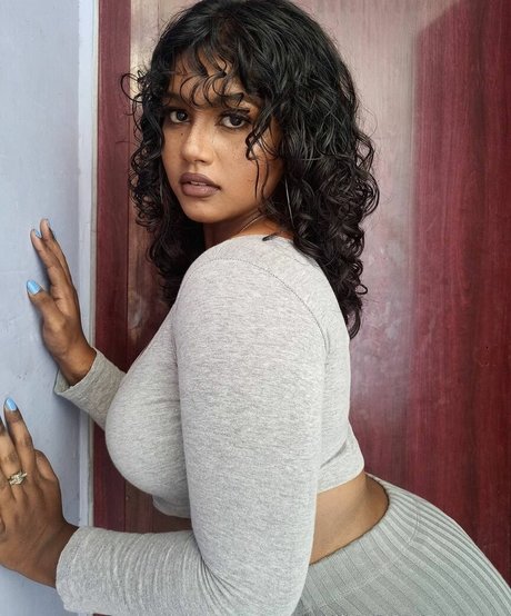 keepinitnejm erotic actress gallery