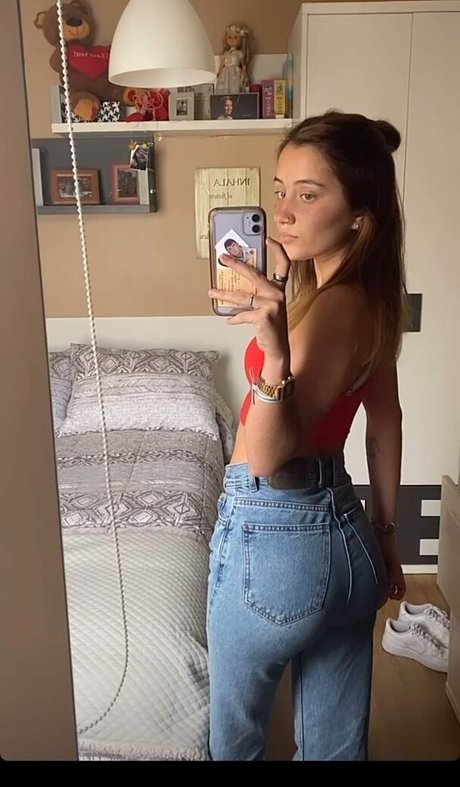 nerearoodriiguez model nudes photo