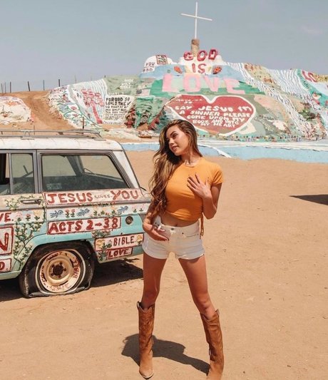 Shaela Mc Gilton star adult images