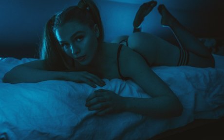 SiriSirililia model art images