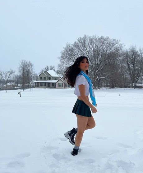 Nana May pornographic star gallery