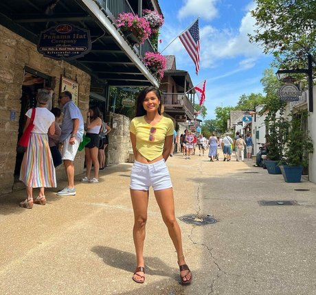 Nana May high quality star picture