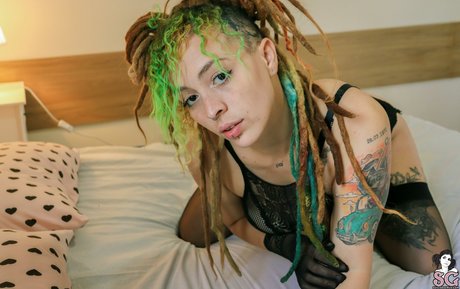 Peregrina star top archive