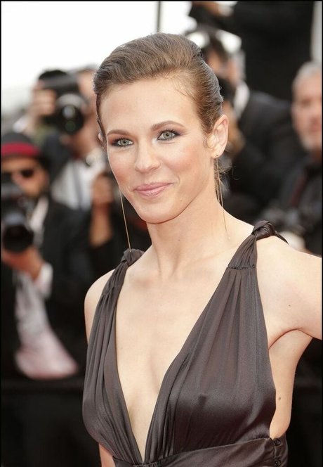 Lorie Pester free pornstar pic