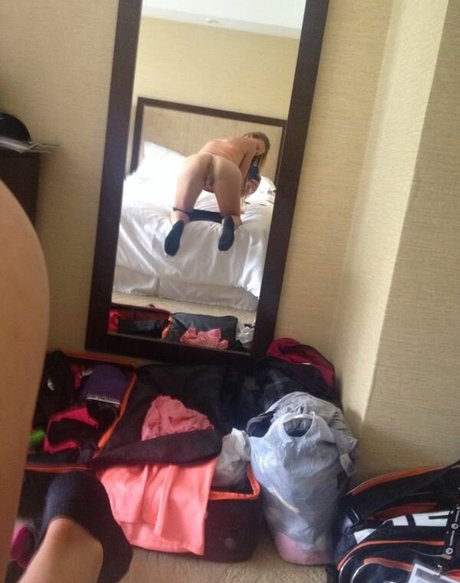 Sesil Karatantcheva hot star img