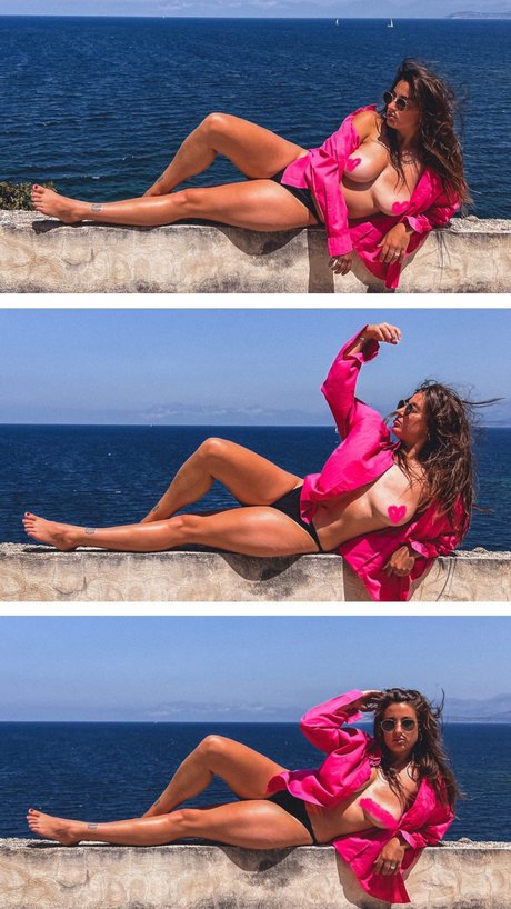 Sophieandjune nude star image