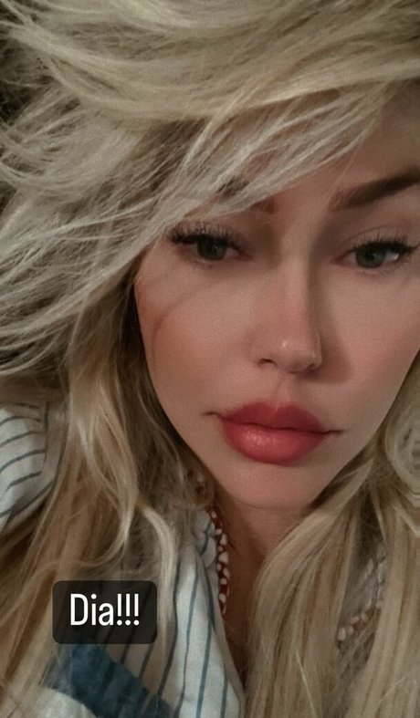 Adri Freitag high quality actress img