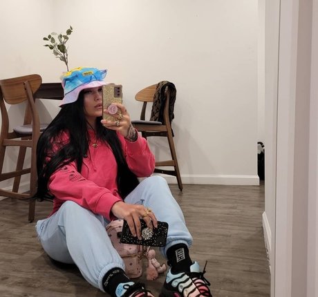 Alyssa Tognetti naked pornstar gallery