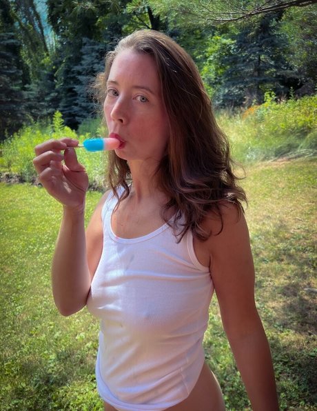 MissKatiesss star free pic