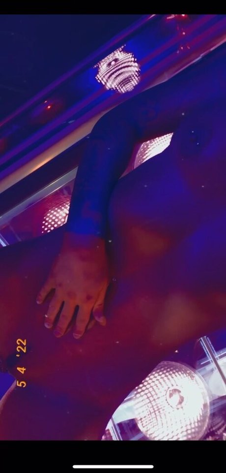 Notmydaddysdiesel free pornstar photos