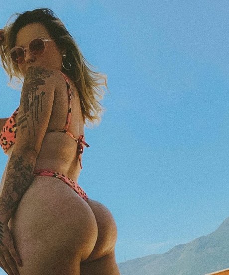 Likeagirlgonewild star nude images