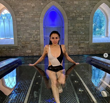 HugoAndUrsula xxx pornstar images