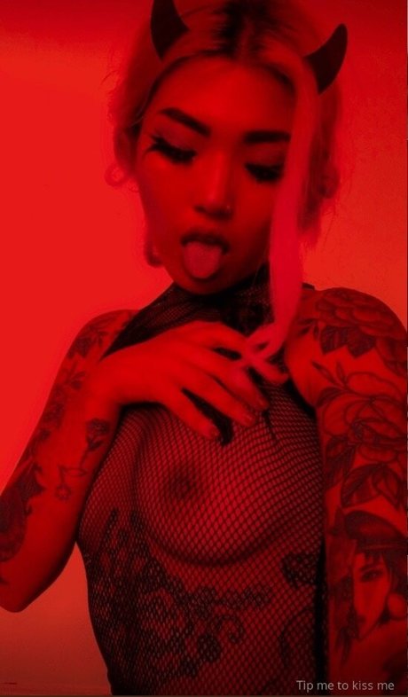 Lunachrissy sexy pornstar photo