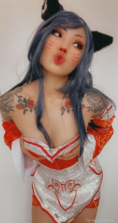 Lunachrissy model adult photo