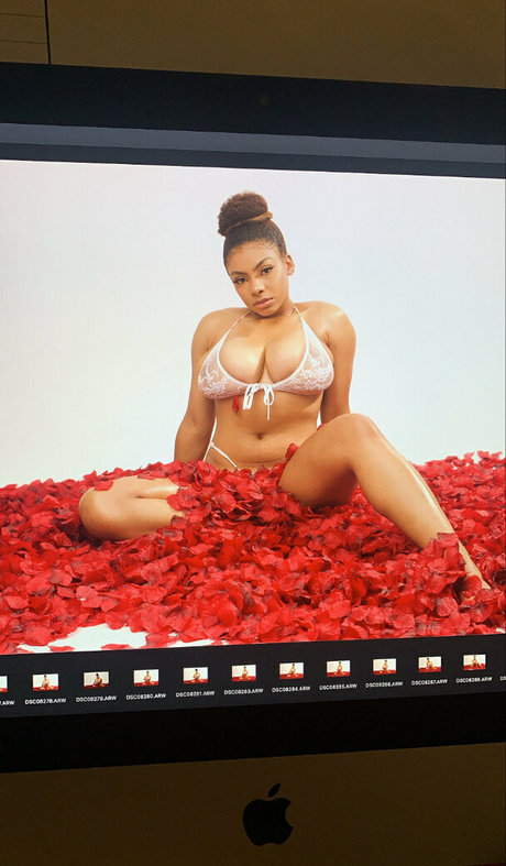 Julie Silver pretty actress galleries