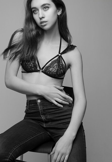 Diana Pozhidaeva pornstar free images