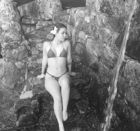 Heloisa Assis best pornstar photos