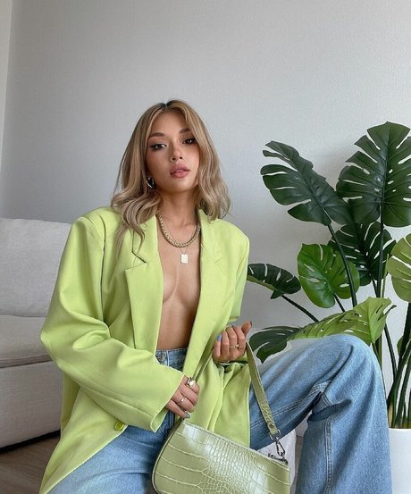 Sangyaychen nice model picture