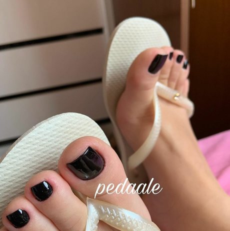 Pedaale model hot pictures