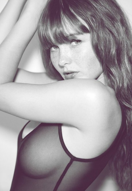 Kacy Anne Hill model erotic photos