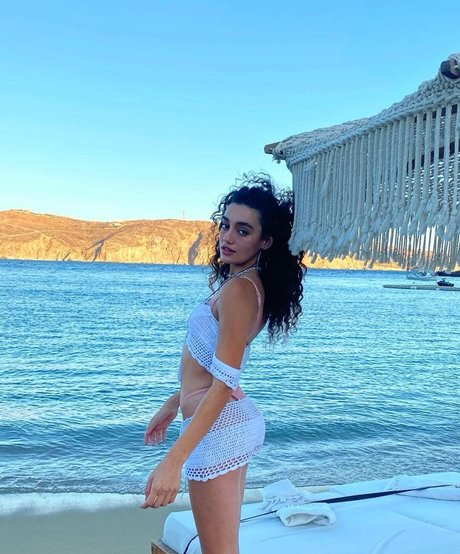 Liraz Nomdar star high quality gallery