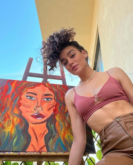 Liraz Nomdar star high quality image