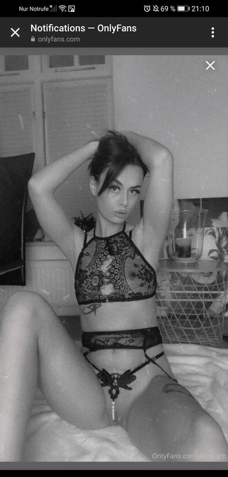 Akira sch top star photo