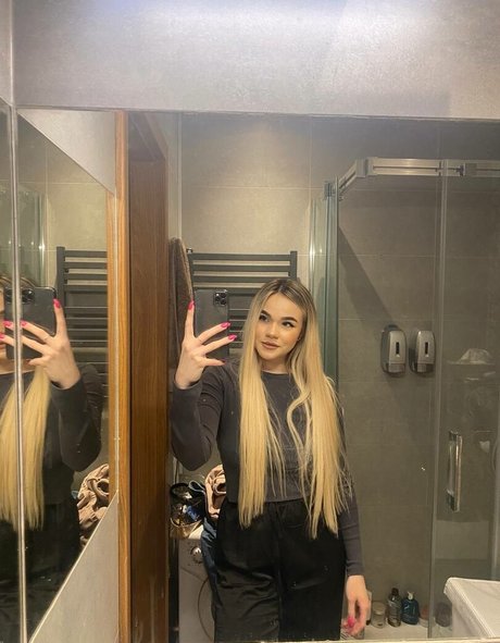 alicebrightt pornstar xxx archive