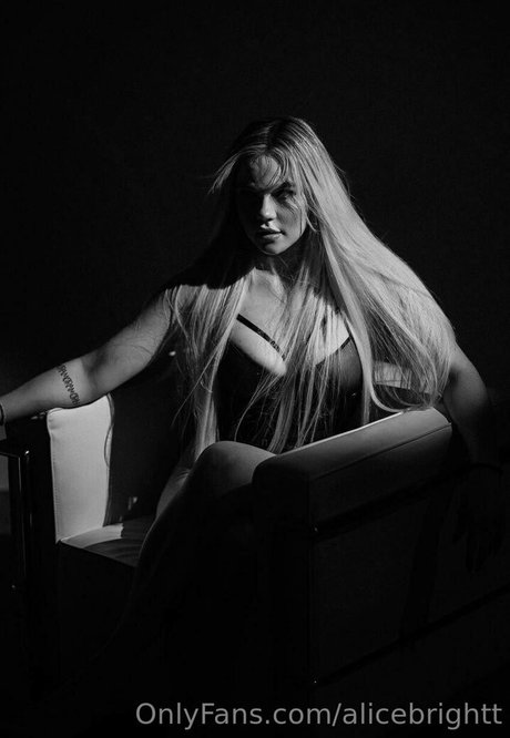 live nude onlyfans porno photo