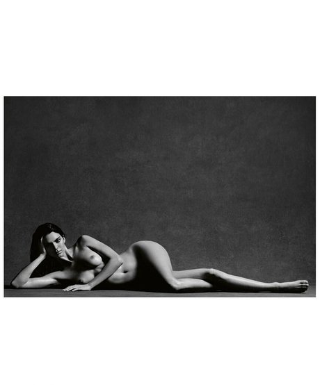 Kendall Jenner sexy model image