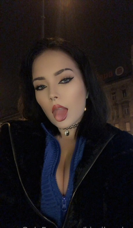 kicsilanyka model beautiful photo