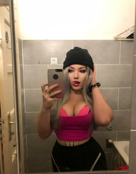 kicsilanyka model xxx photo