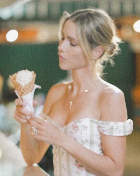 Claire Holt sex pornstar picture