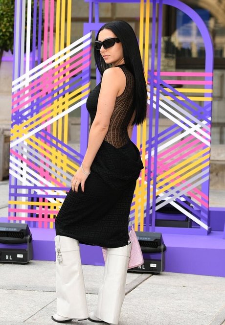 athletic blonde onlyfans adult pic