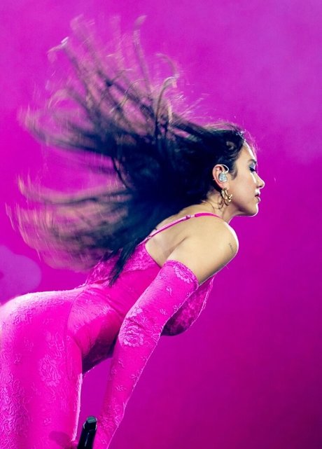 Dua Lipa model pretty pic