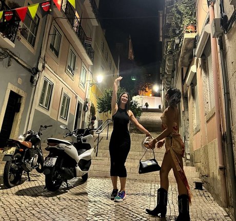 Dua Lipa star adult photo