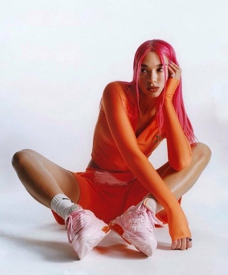 Dua Lipa pornographic model image