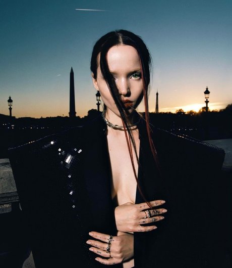 Dove Cameron pornstar sexy archive