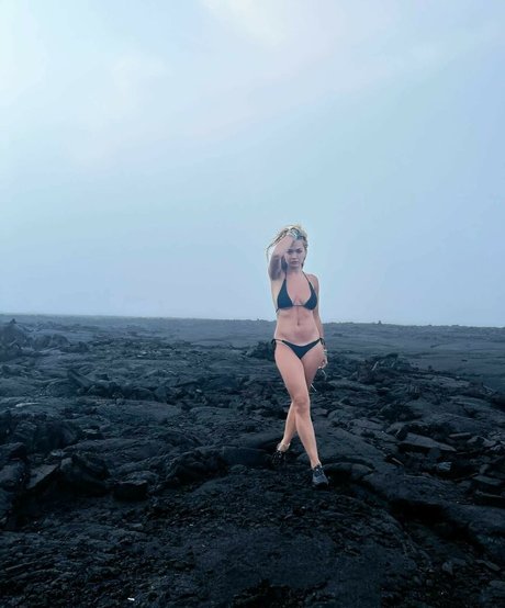 Rita Ora pretty pornstar picture