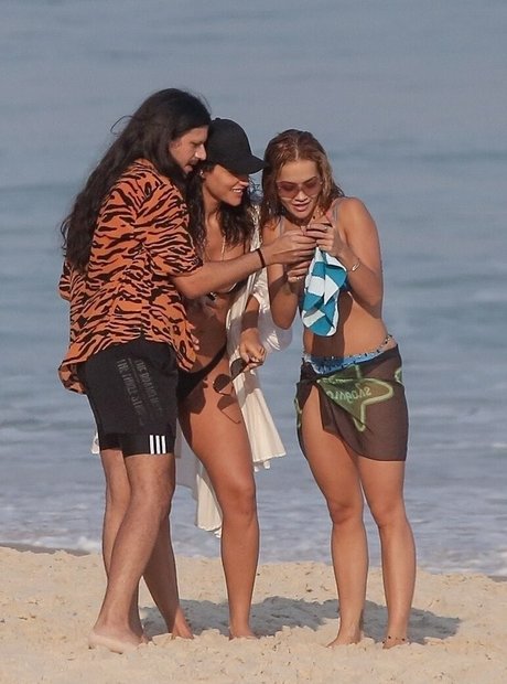 Rita Ora xxx model photo