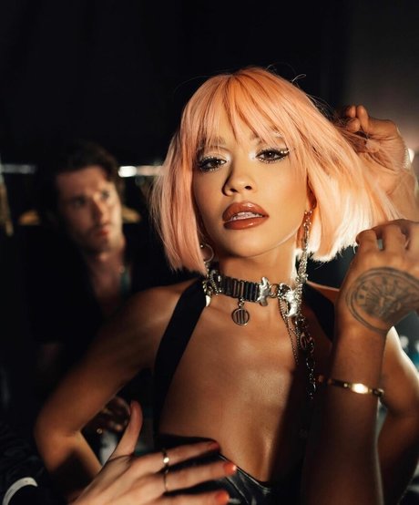 Rita Ora high quality star pics
