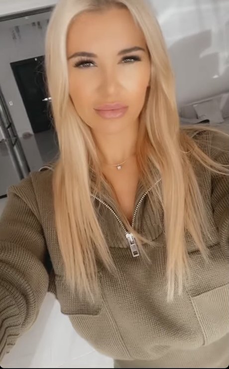 Christine McGuinness model pretty galleries