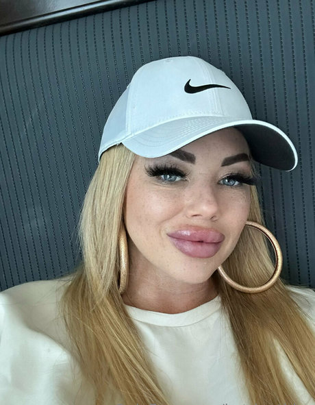 katrinathicc pornstar top picture