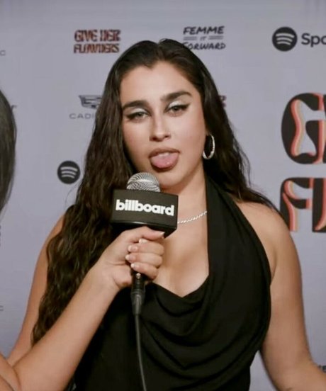 Lauren Jauregui top model image