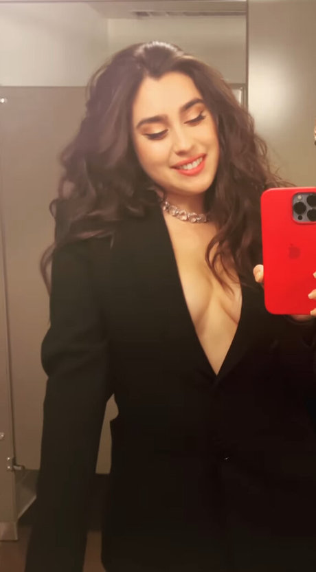Lauren Jauregui hot actress images