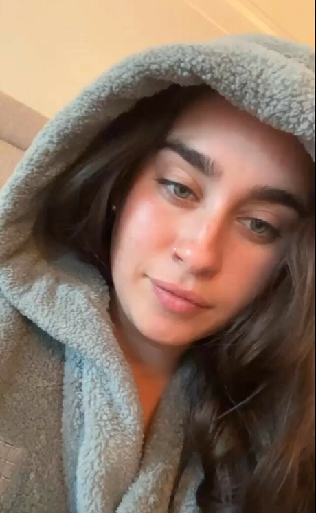 Lauren Jauregui star nude photo